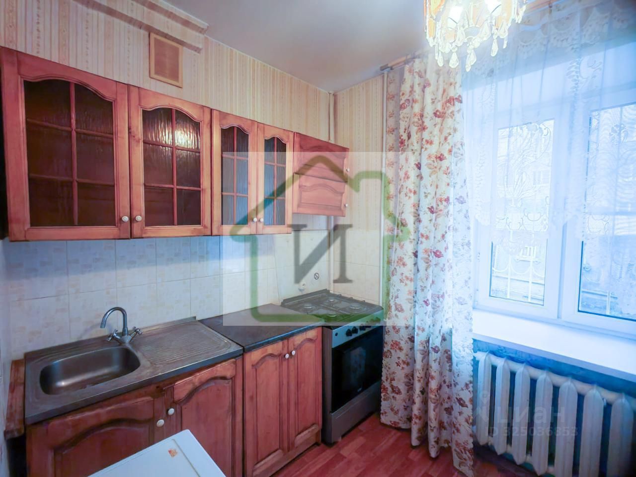 Продажа 3-комн квартиры на вторичном рынке пос. Лесные Поляны, улица Комбикормовый Завод, 13А