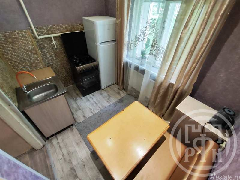 Продажа 2-комн квартиры на вторичном рынке Кировск г., Победы ул. ,  д. 3