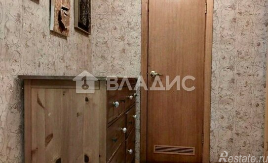 Продажа 3-комн квартиры на вторичном рынке проспект Испытателей,  д. 20