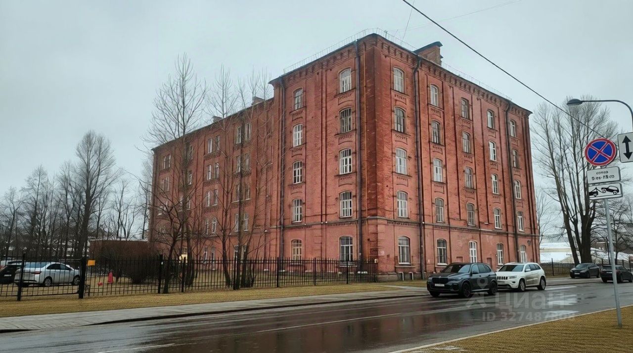 Продажа 1-комн квартиры на вторичном рынке улица Ткачей,  д. 3