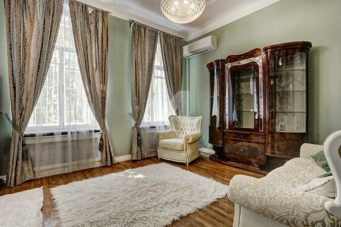 Продажа 4-комн квартиры на вторичном рынке Новокузнецкий 1-й пер