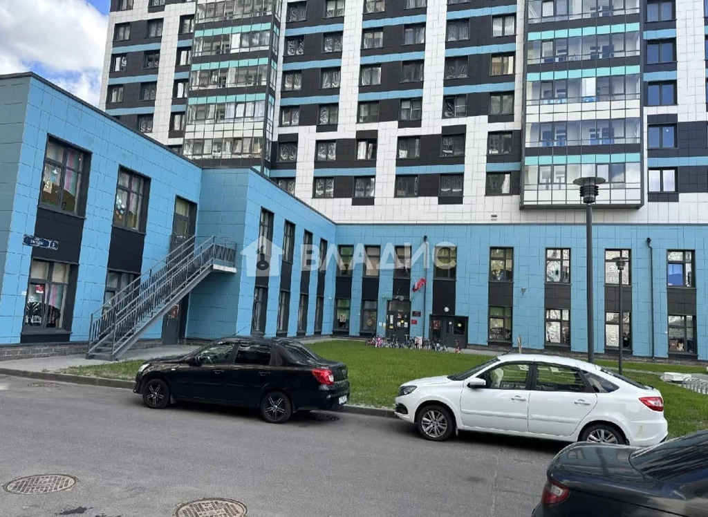 3-комн квартира ул. Лагоды,  д. 7