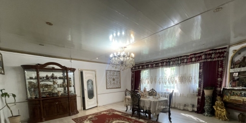 Коттедж/дом Парковая ул. ,  д. 63