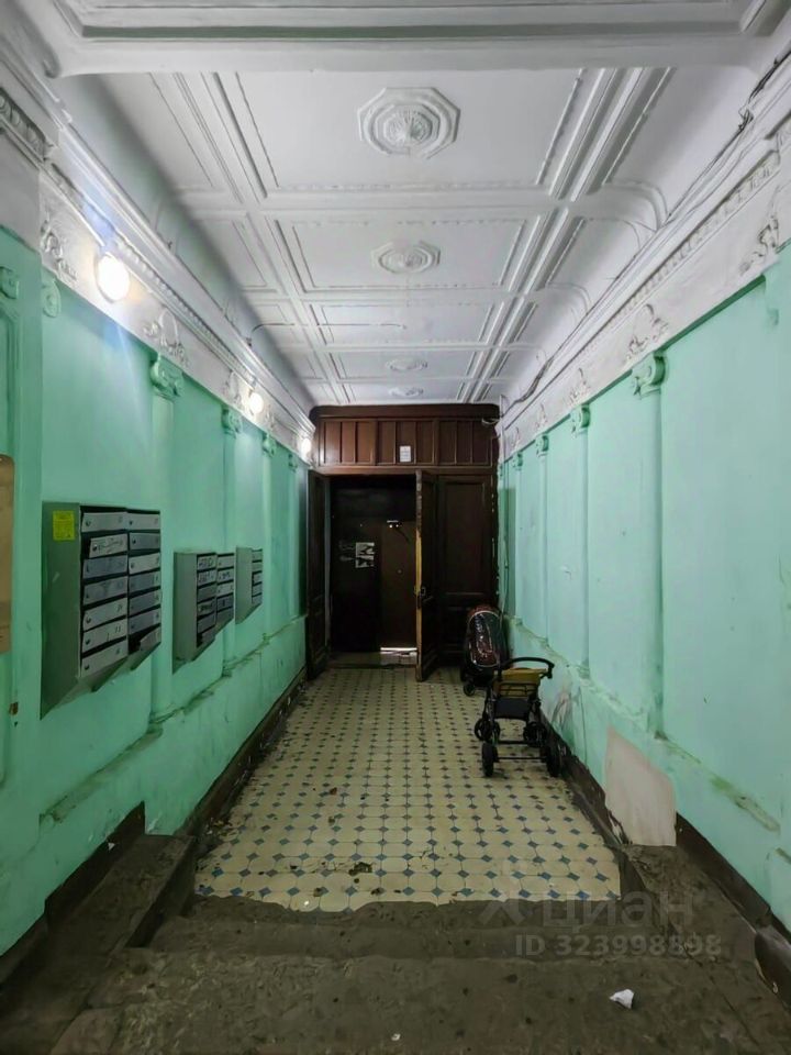 Продажа 5-комн квартиры на вторичном рынке Боровая улица, 11-13