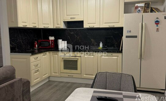 Продажа 3-комн квартиры на вторичном рынке Идрицкая ул,  д. 5 к3