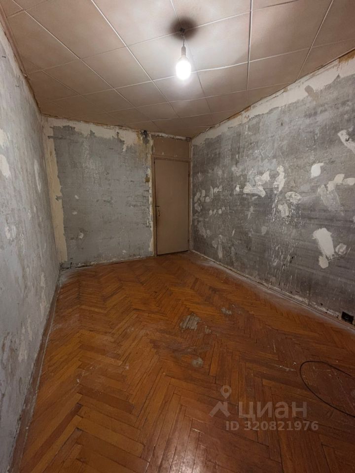 Продажа 3-комн квартиры на вторичном рынке Чертановская улица, 3К2