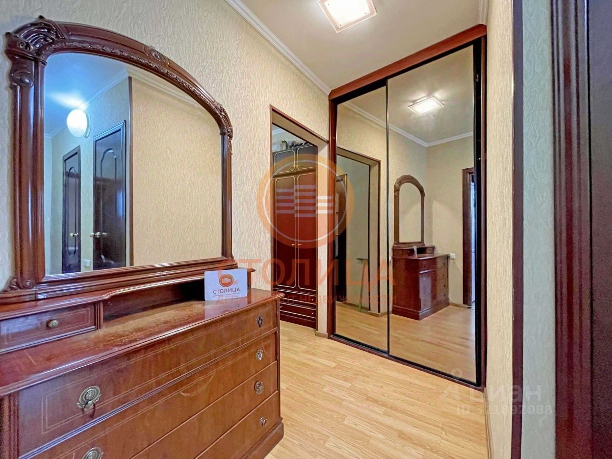 Аренда 3-комн квартиры на вторичном рынке улица Санникова, 11к1