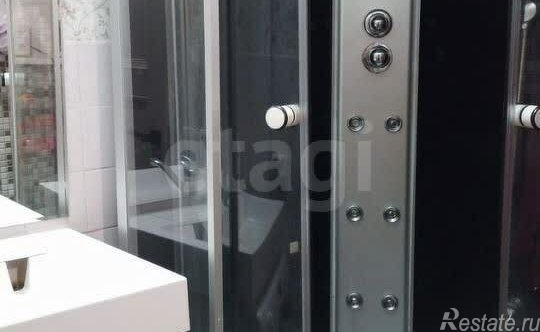 Продажа 3-комн квартиры на вторичном рынке Захарьевская улица,  д. 21