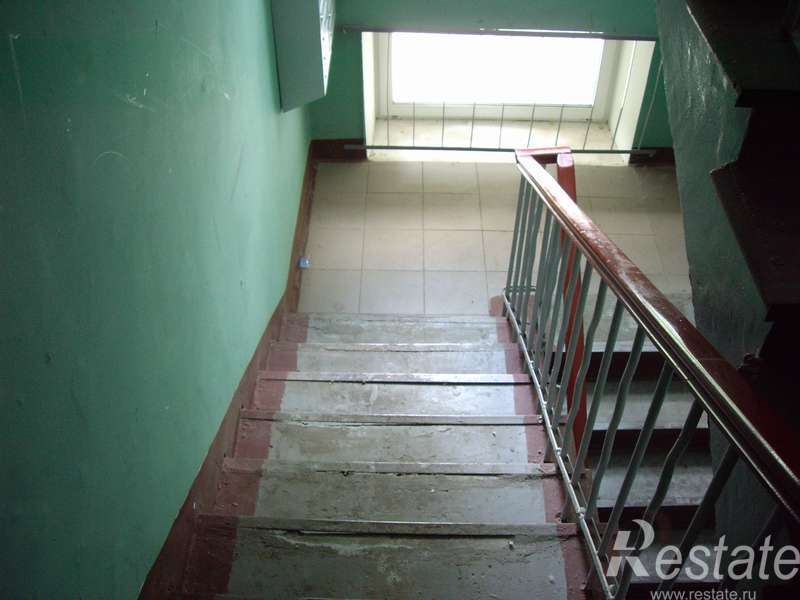 Продажа 2-комн квартиры на вторичном рынке Капотня 2-й кв-л ,  д. 14