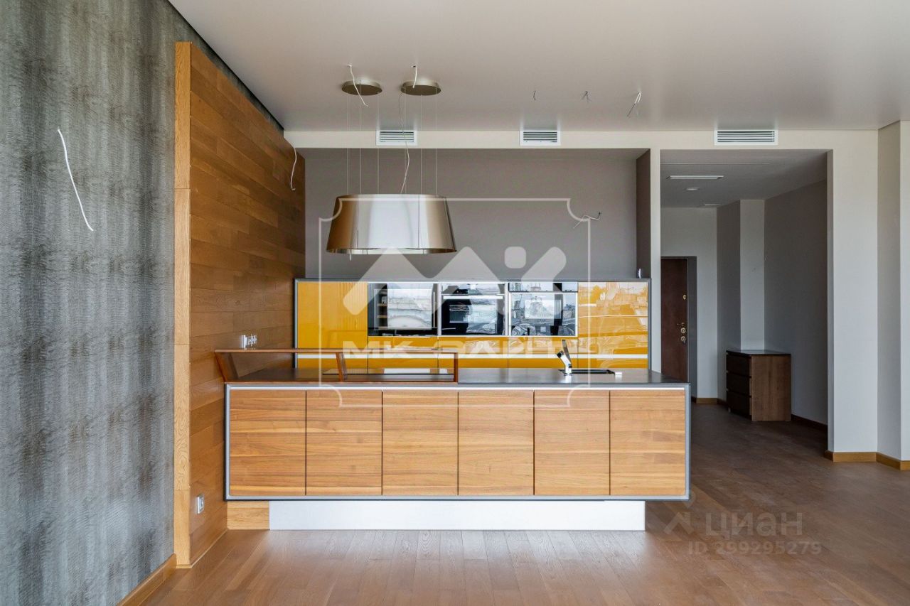 Продажа 3-комн квартиры на вторичном рынке Каменноостровский проспект, 64К2