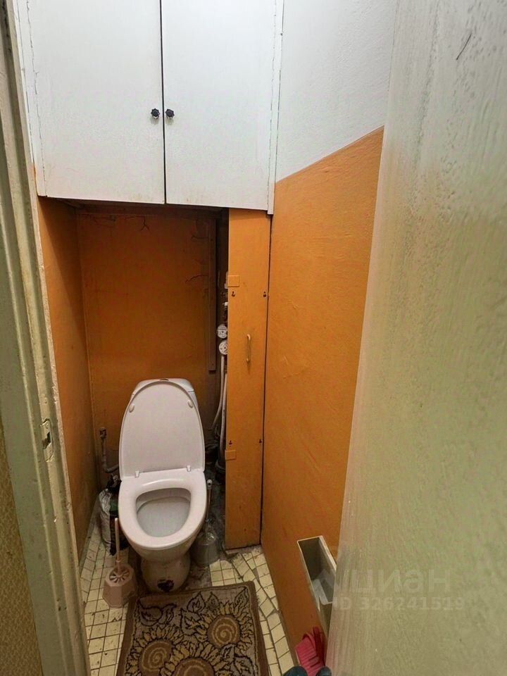 Продажа 2-комн квартиры на вторичном рынке Будапештская улица, 19К2