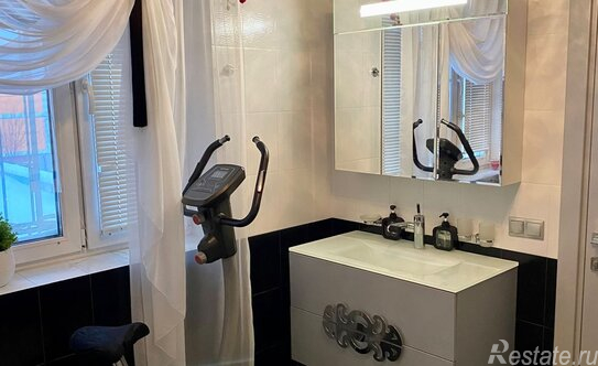 Продажа 4-комн квартиры на вторичном рынке Мытищи г, Борисовка ул,  д. 20А