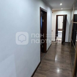 Продажа 1-комн квартиры на вторичном рынке улица Коммуны,  д. 61