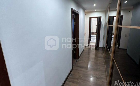 Продажа 1-комн квартиры на вторичном рынке улица Коммуны,  д. 61