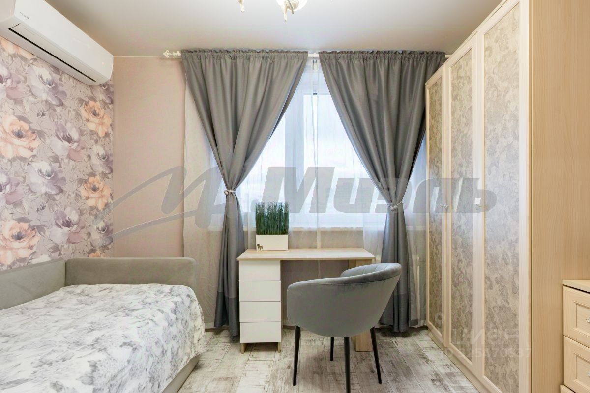 Продажа 3-комн квартиры на вторичном рынке Варшавское шоссе, 126