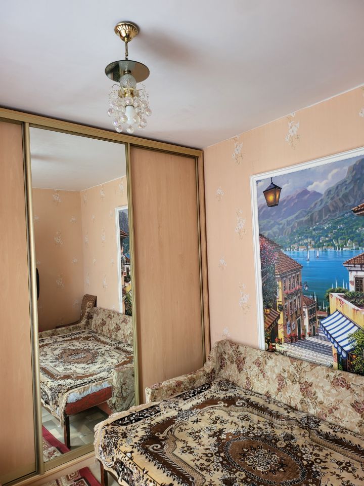 Продажа 2-комн квартиры на вторичном рынке улица Красная Пресня, 14