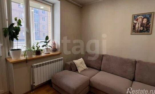 Продажа 2-комн квартиры на вторичном рынке Главная улица,  д. 35