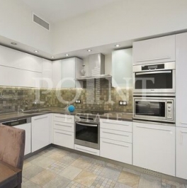 Продажа 6-комн квартиры на вторичном рынке улица Маршала Тимошенко,  д. 17 к2