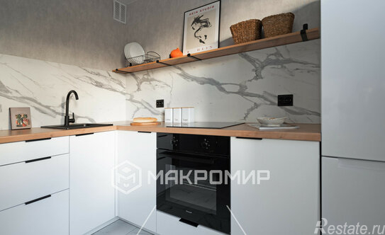 Продажа 3-комн квартиры на вторичном рынке Приморское шоссе,  д. 275