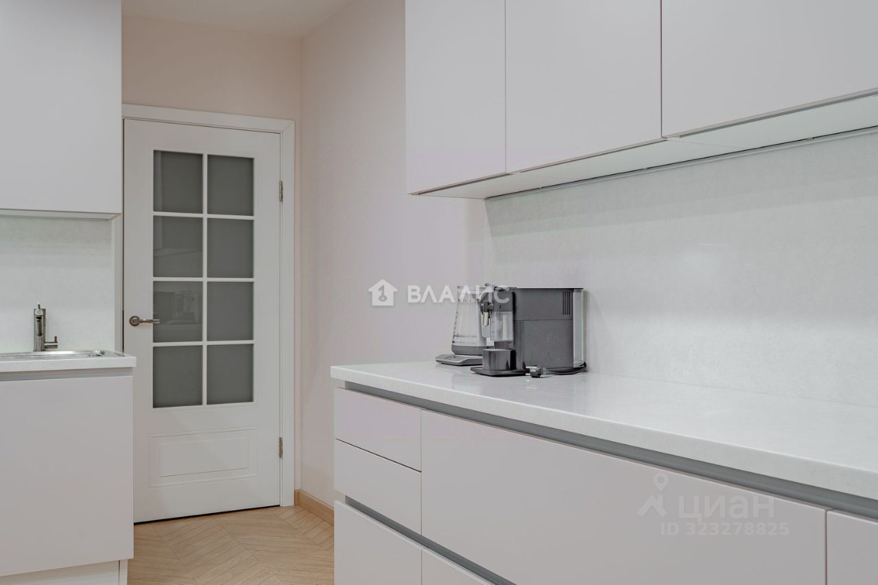 Продажа 3-комн квартиры на вторичном рынке улица Космонавта Волкова, 29К1
