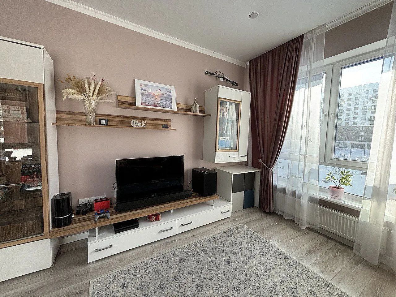 Аренда 3-комн квартиры на вторичном рынке Сельскохозяйственная улица, 35