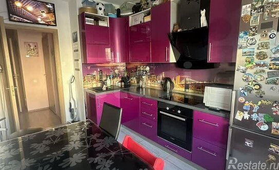 Продажа 2-комн квартиры на вторичном рынке Туристская ул,  д. 22