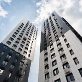 Продажа 3-комн квартиры на вторичном рынке Гражданская 3-я ул,  д. 35,  к. 7