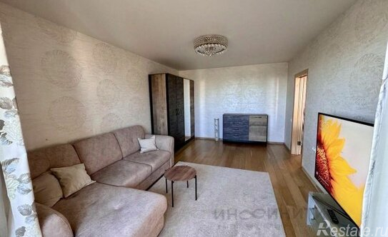 Продажа 2-комн квартиры на вторичном рынке улица Сайкина,  д. 19