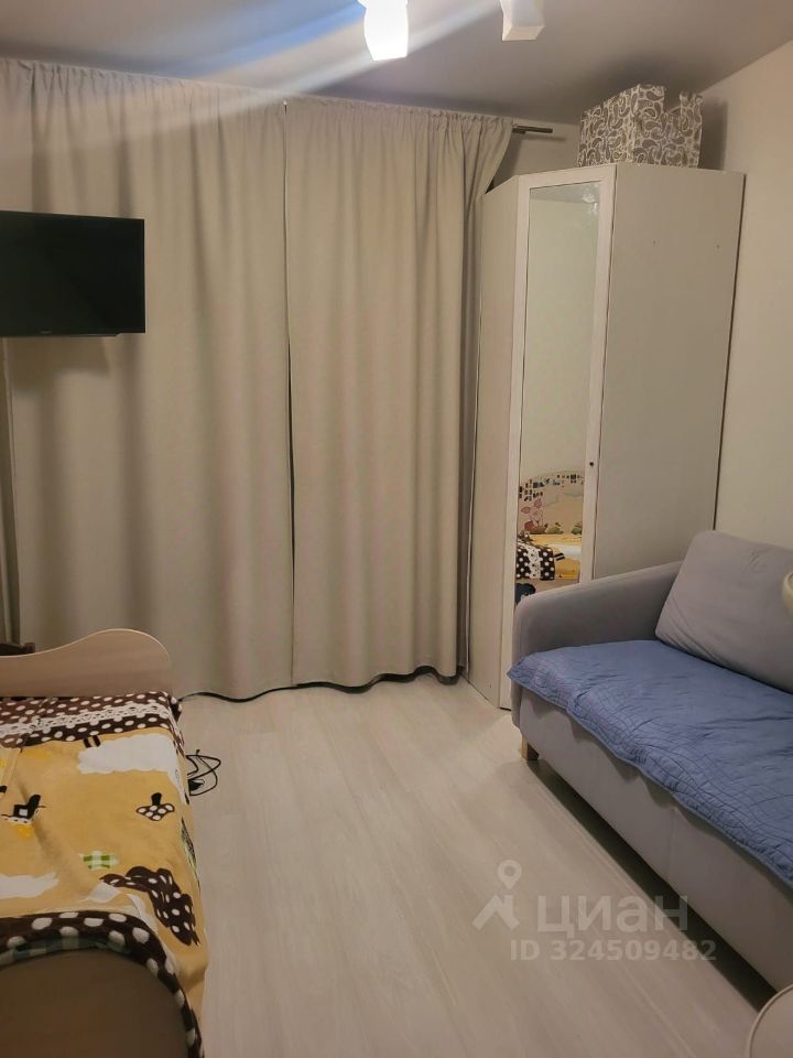 Продажа 2-комн квартиры на вторичном рынке Сабурово пгт, улица Парковая,  д. 8