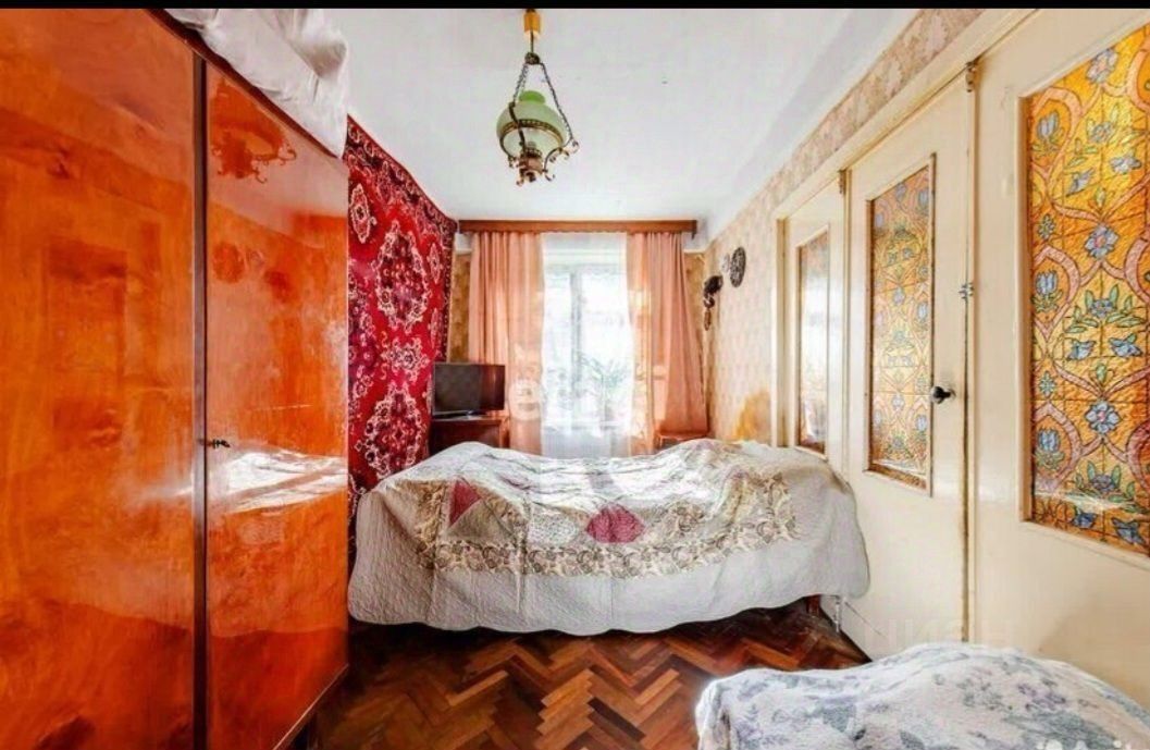 Продажа 2-комн квартиры на вторичном рынке проспект Космонавтов, 19К2