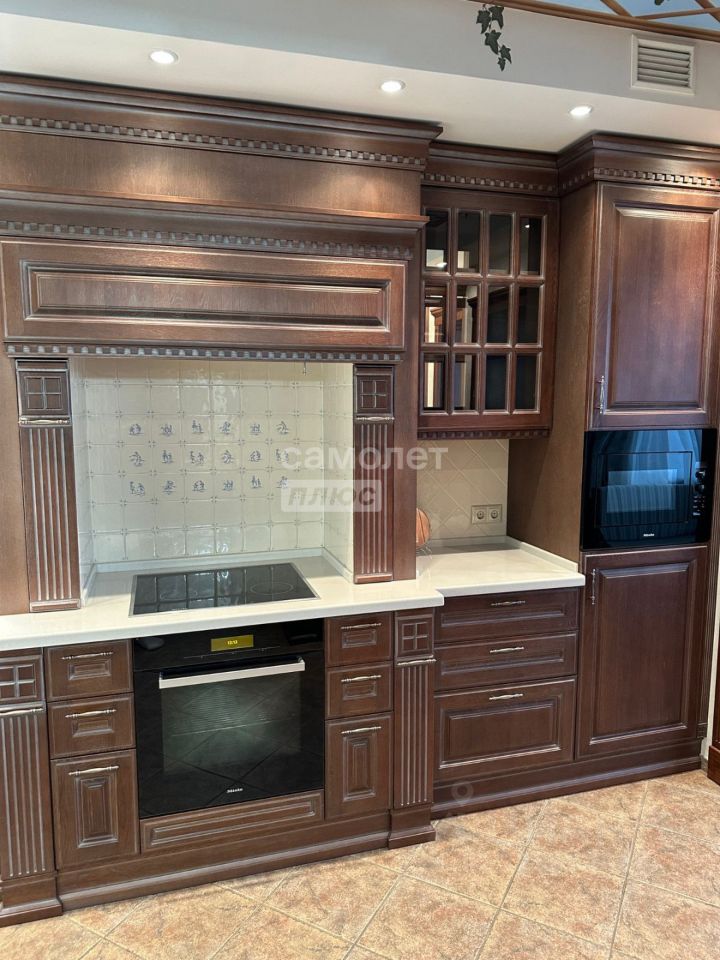 Продажа 6-комн квартиры на вторичном рынке Янтарный проезд, 9