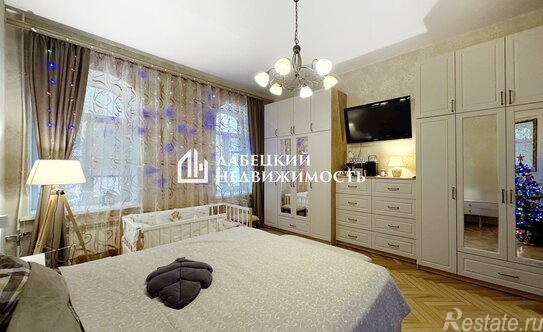 Продажа 3-комн квартиры на вторичном рынке 15-я линия,  д. 70