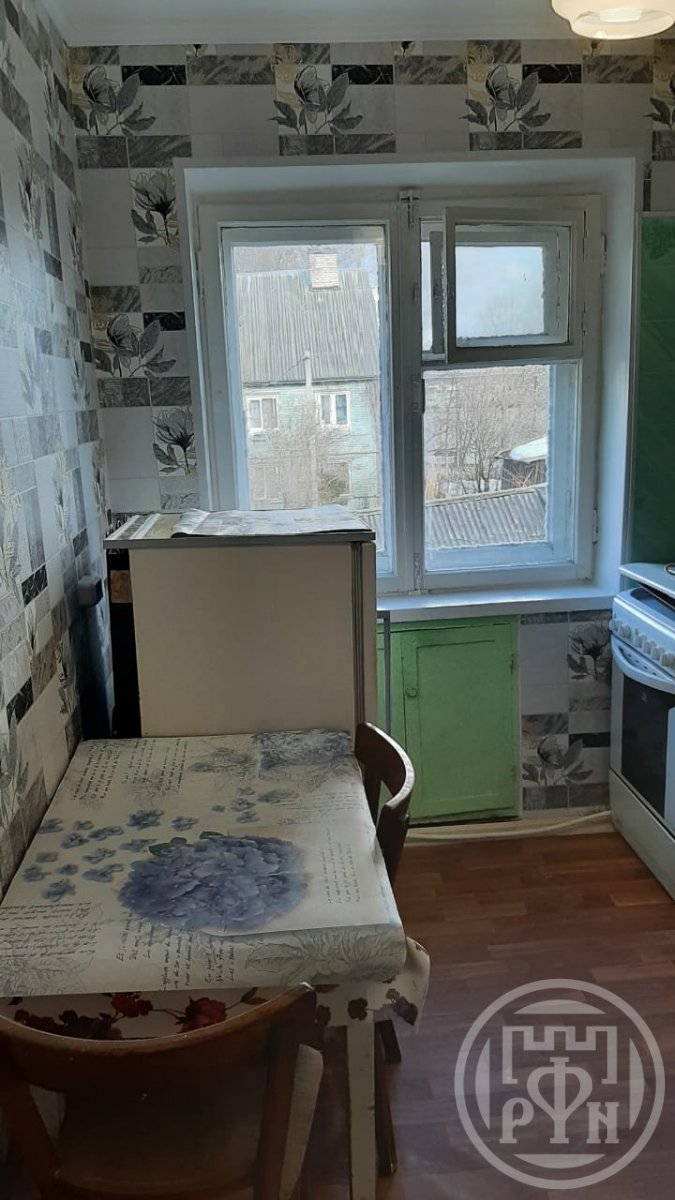 Продажа 1-комн квартиры на вторичном рынке Коммунар г., Куралева ул. ,  д. 17
