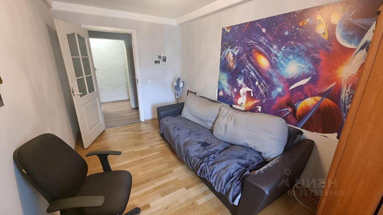 Продажа 4-комн квартиры на вторичном рынке Колпино, Тверская улица, 33