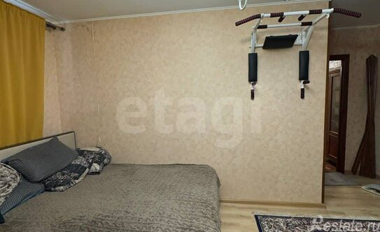 Продажа 2-комн квартиры на вторичном рынке ул Матвеевская,  д. 42,  к. 2
