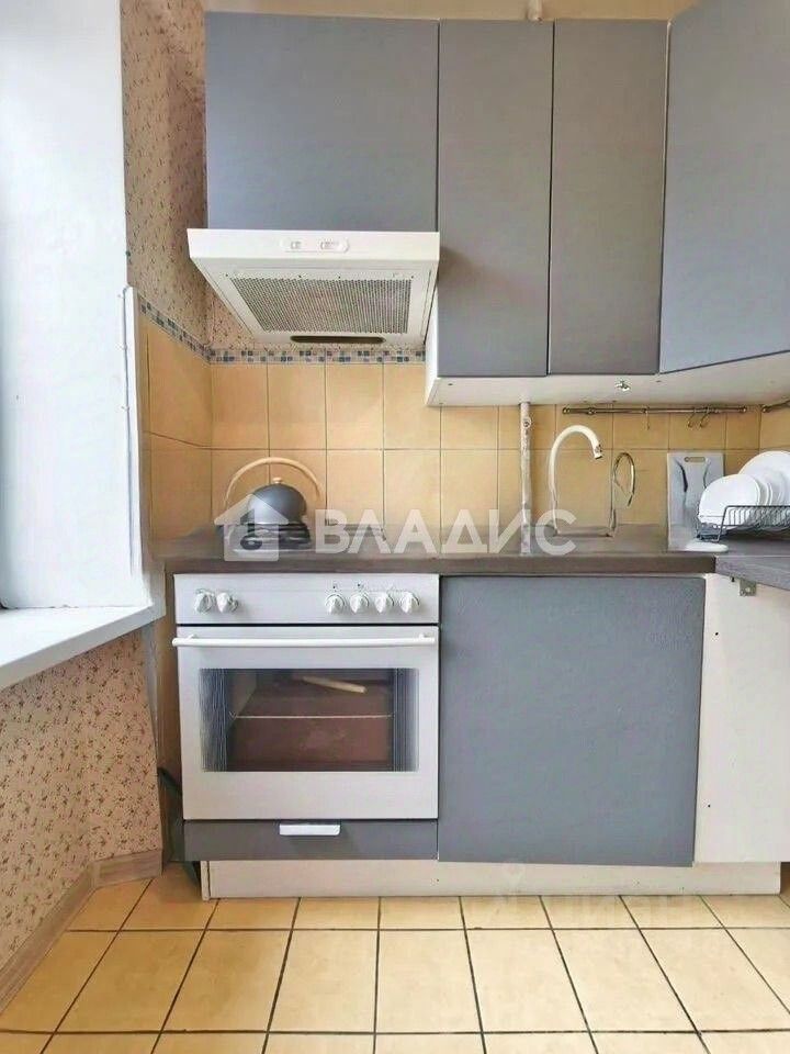 Продажа 2-комн квартиры на вторичном рынке Краснопутиловская улица, 121