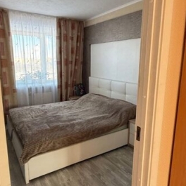 Продажа 4-комн квартиры на вторичном рынке улица Чекистов,  д. 22