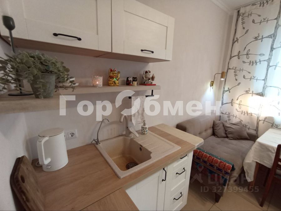 Продажа 2-комн квартиры на вторичном рынке улица Гарибальди, 18