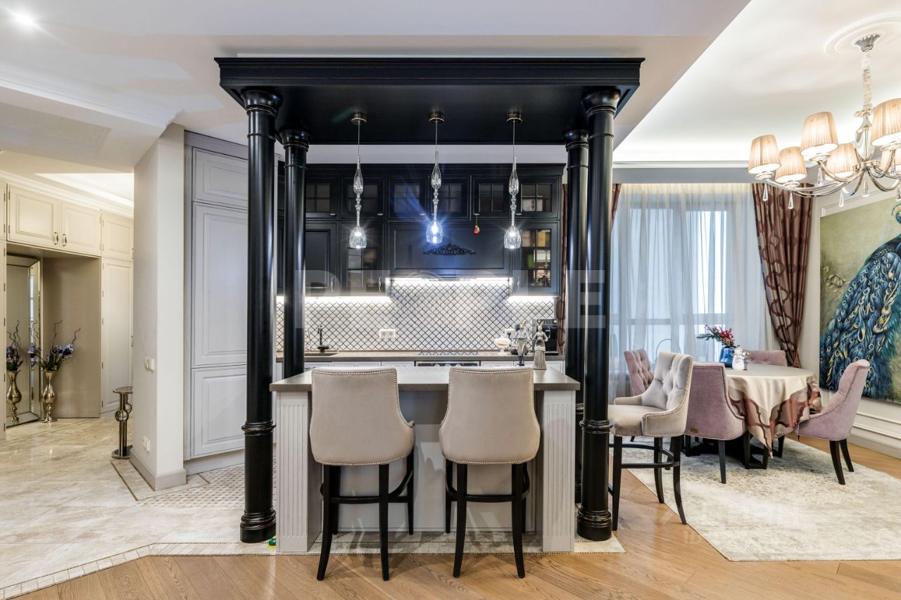 Продажа 4-комн квартиры на вторичном рынке улица Саляма Адиля, 2к1