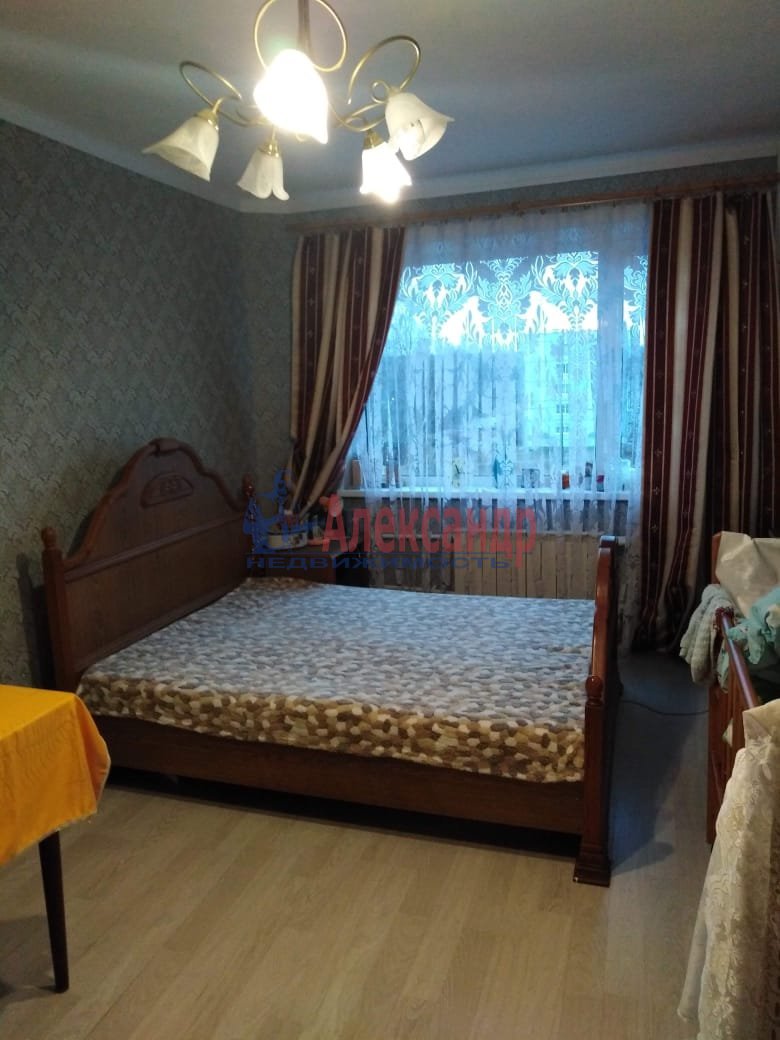 Продажа комнаты Починок пос., Леншоссе ул. ,  д. 13