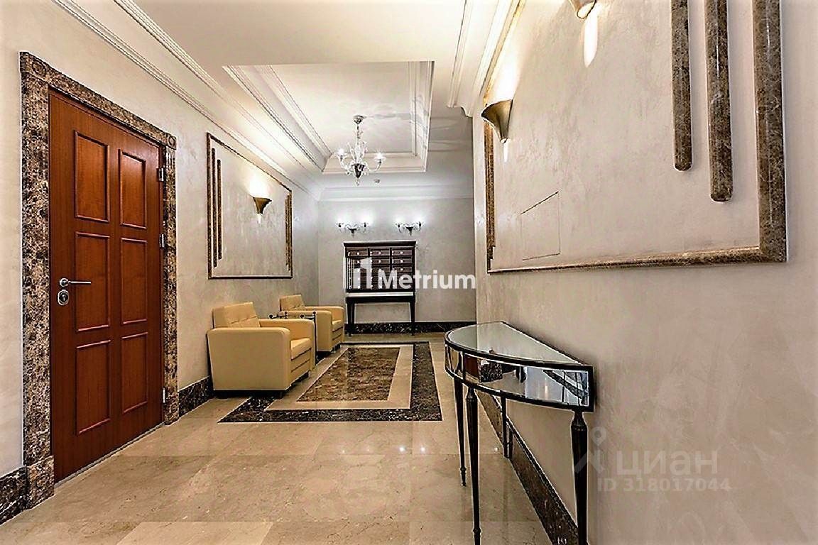 Продажа 5-комн квартиры на вторичном рынке переулок Хилков, 5