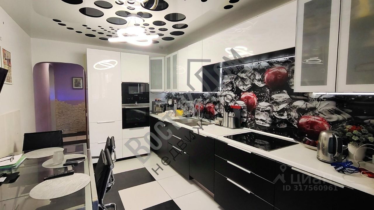 Продажа 3-комн квартиры на вторичном рынке 115-й кв-л, Люберцы, улица Авиаторов,  д. 8