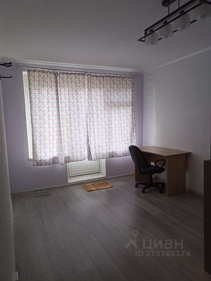 Аренда 1-комн квартиры на вторичном рынке Веерная улица, 32К3