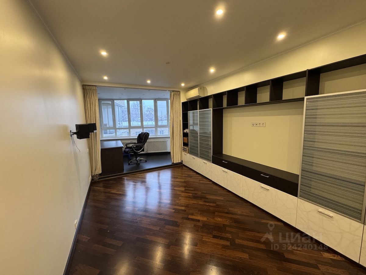 Продажа 4-комн квартиры на вторичном рынке 2-я Квесисская улица, 20к1