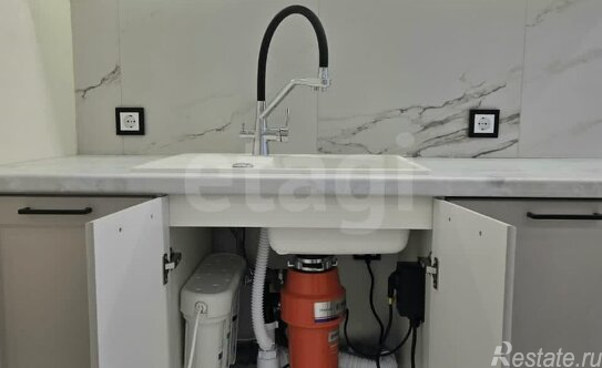 Продажа 3-комн квартиры на вторичном рынке Дунайский пр-кт,  д. 51 к2