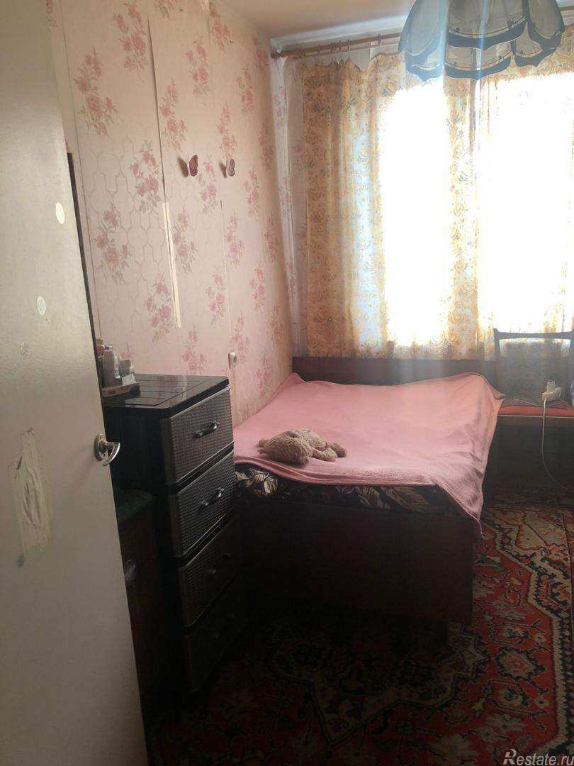 Продажа 2-комн квартиры на вторичном рынке Лосевская улица,  д. 1,  к. 4