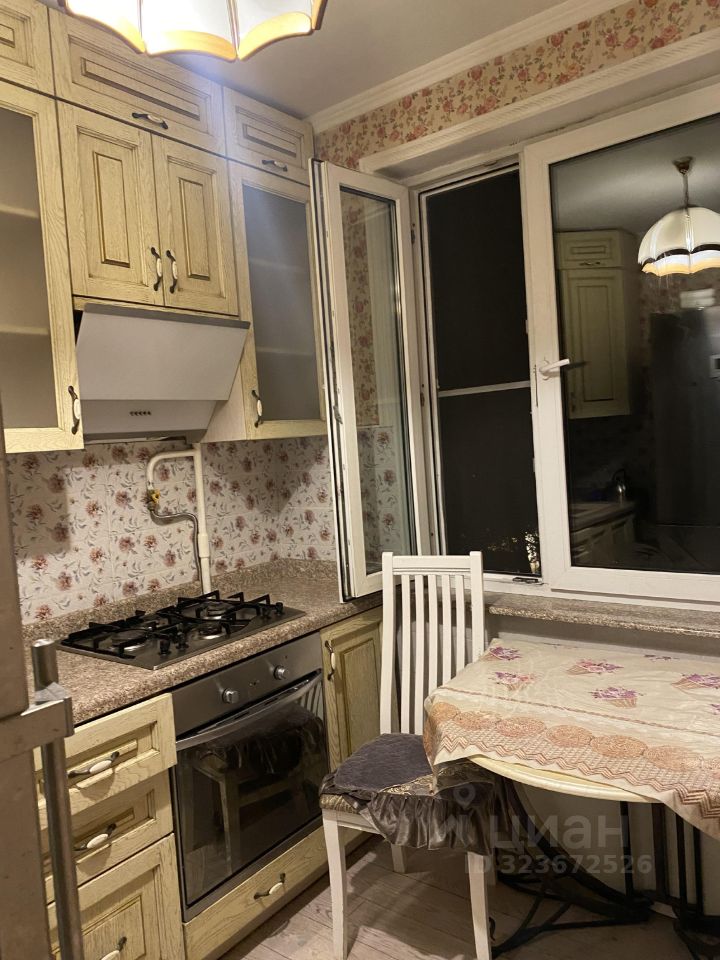 Продажа 2-комн квартиры на вторичном рынке Чертановская улица, 11К1