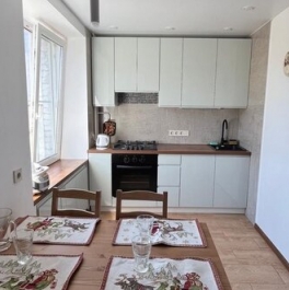 Продажа 3-комн квартиры на вторичном рынке ул Володарского,  д. 5