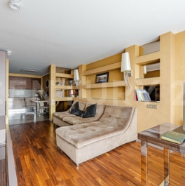 Продажа 2-комн квартиры на вторичном рынке Варшавская ул