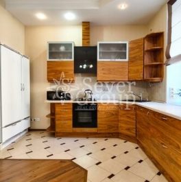 Продажа 3-комн квартиры на вторичном рынке ул Бармалеева,  д. 18